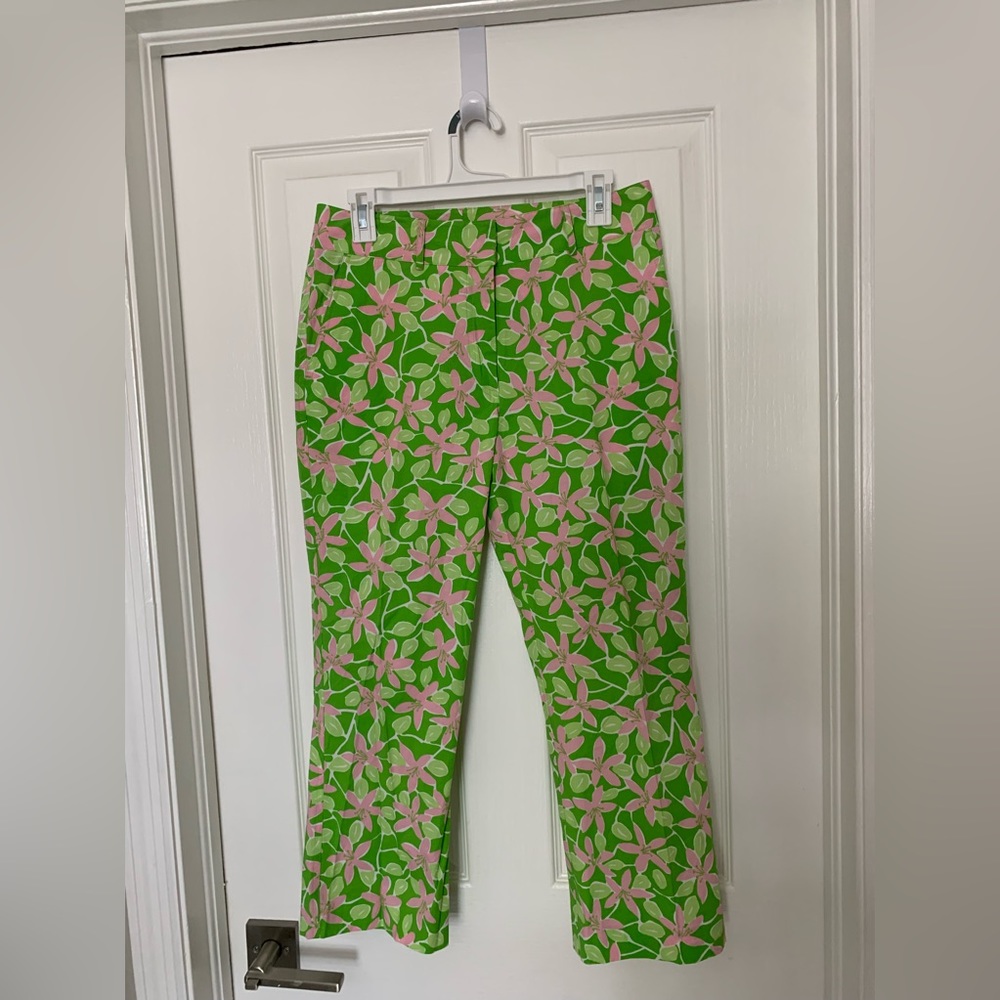 Lilly Pulitzer cotton stretch capris.